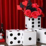 Sinmoe 6 Adet Zar Favor Kutuları Toplu 7 x 7 x 7 İnç Casino Temalı Parti Doğum Günü Malzemeleri Yeni Yıl Centerpieces Oyun Gecesi Las Vegas Parti Süslemeleri için Üç Boyutlu Zar Dekoru (Beyaz Üzerine Siyah