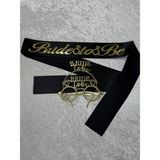 SırmalıHome 3 Parça Gold 'bride To Be' Yazılı Siyah Saten Kemer 'bride To Be' Gözlük Taç Seti Bekarlığa Veda - Altın - 0,5 x 9 cm
