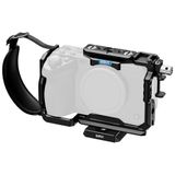 SIRUI Sony FX3/FX30 için Tam Kamera Kafesi, Orijinal XLR Kulp ile Uyumlu, HDMI Kablo Kelepçesi, 1/4"-20 Dişli Delikler, ARRI, Soğuk Ayakkabı ve NATO Ray için 3/8" Yerleştirme Delikleri
