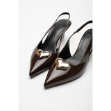 Sister In Love Shoes Love Kalp Detaylı Rugan Topuklu Ayakkabı - Kahverengi