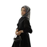 Siyah-Beyaz Soyut Etnik Desen Twill İpek Eşarp