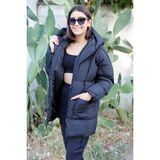 Siyah Renk Kapüşonlu Önden Cepli Oversize Kadın Şişme Mont