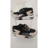 Siyah Süet Görünümlü Yılan Desenli Kadın Kalın Taban Sneaker Spor Ayakkabı - Defolu Yeni