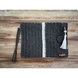 Siyah ve Beyaz Clutch , Portföy, El Yapımı, Astarlı, Tahta Boncuk, Çiçek ve Püskül Aksesuarlı Çanta