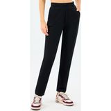 SKECHERS W Essential Slim Sweatpant Kadın Siyah Eşofman Altı S2520289-3817