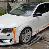 Skoda Octavia Yan Marşpiyel (Plastik)