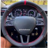 Skoda Scala Uyumlu Dikmeli Direksiyon Kılıfı Alkantara Karbon Kırmızı Yüzüklü
