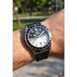 Slazenger 42MM Spor Erkek Kol Saati | Siyah Silikon Kordon, Mineral Cam, Takvimli, 5 Atm - Siyah - Gümüş