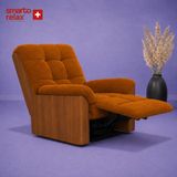 Smarto Relax Porto TV Koltuğu Elektrikli Masajlı Isıtmalı Döner Sallanan Ahşap Yan Panelli Polyester Kumaş Baba Koltuğu - Turuncu - Ahşap