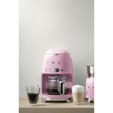Smeg Pembe Filtre Kahve Makinesi 1 Fincan Kapasiteli Cam Hazne ile Otomatik Kapanma Özelliği