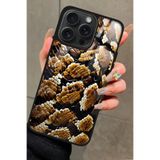 Snacase Apple iPhone 14 Pro ile Uyumlu Yılan Derisi Tasarımlı Glossy Premium Kılıf, Kahverengi