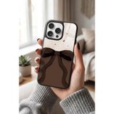 Snacase Apple iPhone 16 Pro ile Uyumlu Kahverengi Kurdele Tasarımlı Glossy Premium Silikon Kılıf