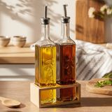 Snippy Olea - 2'li Ahşap Yüksek Standlı Cam Zeytinyağı Şişesi Yağdanlık Damlatmaz Yağlık Sirkelik 500ML - Açık Kahverengi - Şeffaf