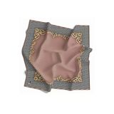 Soft Bordürlü Barok Çerçeveli Kazayağı Desenli Pudra Renkli 90X90 Eşarp (İpek İçermez) Kenar Dikiş Şekli El Dikişli