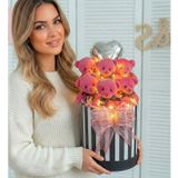 Soleshopping LED Işıklı 6'lı Pembe Ayıcık Buketi, Kalp Balonlu, Silindir Hediye Kutusunda, 30 x 27 cm, Fuşya