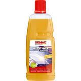 Sonax Cilalı Oto Şampuanı 1 lt – Boya Koruma ve Parlaklık Sağlayan 2'si 1 Arada Formül, Tüm Araç Tiplerine Uygun