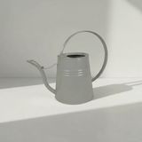 Sophia 2 Litre Metal Çiçek Saksı Sulama Kabı – Modern Dekoratif Çok Amaçlı Sulak (Açık Gri)