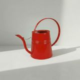 Sophia 2 Litre Metal Çiçek Saksı Sulama Kabı – Modern Dekoratif Çok Amaçlı Sulak (Kırmızı)