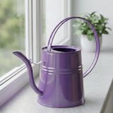 Sophia 2 Litre Metal Çiçek Saksı Sulama Kabı – Modern Dekoratif Çok Amaçlı Sulak (Mor)