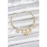 Stil Love Çiçek ve Kelebek Charmlı Gold Renk Pirinç Kadın Bileklik