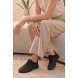 Stilbagshoes Lastik Bağcık Detaylı Comfort Kadın Spor Ayakkabı 2026SBSY0004 Siyah