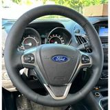 Stilix Garage FORD FİESTA ARACA ÖZEL DERİ DİREKSİYON KILIFI-PLASTİK DERİSİZ TUŞLU DİREKSİYON(2011-2015)