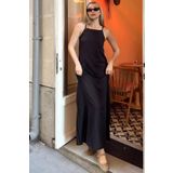 Swist Siyah İnce Askılı Halter Yaka Çift Yırtmaçlı Keten Karışımlı Kadın Midi Elbise