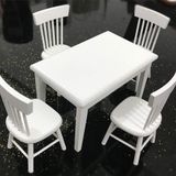 SXFSE Dollhouse Dekorasyon Aksesuarları, 1:12 Dollhouse Minyatür Mobilya Ahşap Beyaz Yemek Masası Sandalye Model Seti