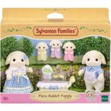 Sylvanian Families 5735 Flora Tavşan Ailesi