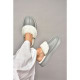 T918264209 Gri İçi Peluş Kadın Terlik