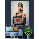 Tablomega Televizyon Üzerinde Oturan Kalpli Pin-Up Kız Dekoratif Kanvas - Mdf Ahşap Tablo