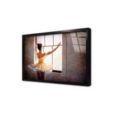 Tablosan Sarı Kıyafet Giymiş Balerin Kadın Çerçeveli Cam Tablo 50X70 Cm Cb06001