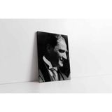 Tablosan Siyah Beyaz Atatürk Gülerken Portresi Kanvas Tablo 50 X 70 Cm Ka02080