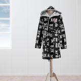 Taç Beşiktaş 1903 Lisanslı Desenli%50 Pamuk%50 Polyester Bornoz, Siyah Beyaz, 6-8 Yaş - XL - Lacivert