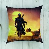 Taç Lisanslı Kırlent Mandalorian 40X40 - 40 x 40 cm - Renkli