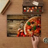 Tahta Üstündeki Lezzetli Pizza Tasarımı 240 Parça Ahşap Puzzle Ahşap Kutuda MP02538