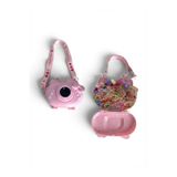 takitokadükkanım Sevimli Çocuk Çantası - Kamera Tasarımlı Pembe Kedi Figürlü Çanta ve Renkli Toka Seti