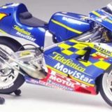Tamiya 1/12 Telefonica Suzuki Rgv '01 Plastik Motorsiklet Maket Kiti
