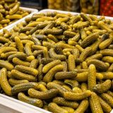 Tarihi Kemerburgaz Turşucusu Kornişon Salatalık Turşusu 1 Kg