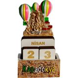 Taru Pasaj Kapadokya Temalı Türkçe Blok Takvim – Balon ve Peribacası Dekor – Renkli Masa Üstü Sonsuz Takvim – Hediyelik Biblo
