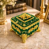 TARU PASAJ Kare Mücevher Kutusu Gold İşlemeli Metal Ayaklı 6x8x8 cm (Yeşil) | Takı Saklama İçin İdeal, Dekoratif Obje, 5 Renk Seçeneği, Makyaj Masası Dekoru