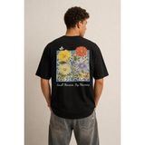 Tarz Cool Erkek Floral Baskılı Tişört – Oversize Fit, Sırt Desenli “small Moments Big Memories” - Siyah