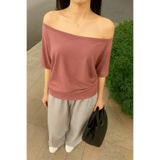 Tarz Cool Pudra Kadın Düşük Omuz Kayık Yaka Oversize T-Shirt