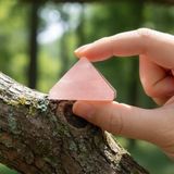 Taş Sandığı Pembe Kuvars Taşı Piramit – Aşk Taşı