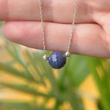 Taş Sandığı Safir Taşı Gümüş Kolye