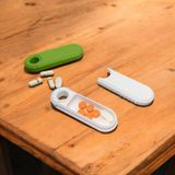 Taşınabilir Geniş Tek Bölmeli Sürgülü İlaç ve Parça Kutusu - 2 mm Güçlendirilmiş Kabuk, Silindirik Kilitli Hap Kutusu, 2'li Set (90x30x13 mm)