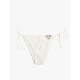 Taşlı Aksesuar Detaylı Üçgen İpli Bikini Altı