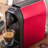 Tchibo Cafissimo Easy Kapsüllü Kahve Makinesi 1250 W Kırmızı Espresso ve Caffè Crema Hazırlama