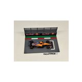 Tech Trade Formula 1 Grid Yolu Diorama 1/64 Ölçek Red Bull Racing