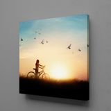 Technopa Bisiklet Süren Kız 120x120 cm Kanvas Tablo